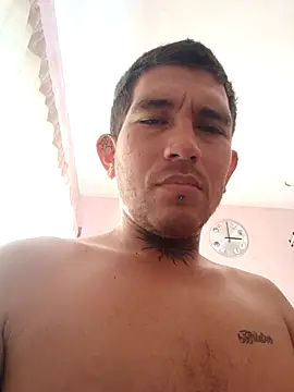 Snapshot of macarywillm chatting on 11.30.25 macarywillm online show from 11.30.25