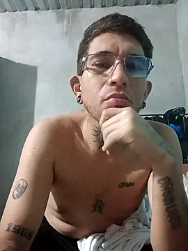 Snapshot of macarywillm chatting on 03.20.26 macarywillm online show from 03.20.26