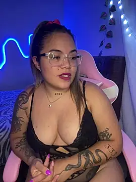 Lindalatina2001 online show from 03.19.26