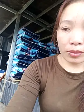 Evelyn-n online show from 12.18.25