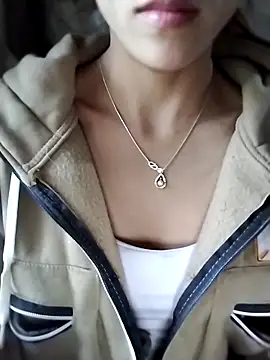 Snapshot of iam-eli chatting on 11.30.25 iam-eli online show from 11.30.25