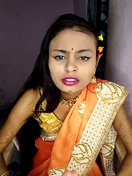 Snapshot of Khatta_Meeth chatting on 12.14.25 Khatta Meeth online show from 12.14.25