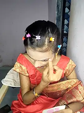 Snapshot of Khatta_Meeth chatting on 12.17.25 Khatta Meeth online show from 12.17.25