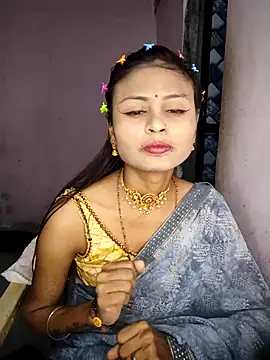 Snapshot of Khatta_Meeth chatting on 12.19.25 Khatta Meeth online show from 12.19.25