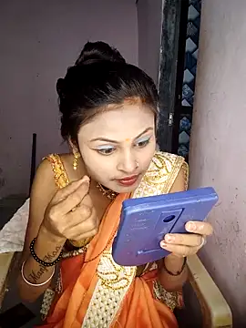 Snapshot of Khatta_Meeth chatting on 12.21.25 Khatta Meeth online show from 12.21.25