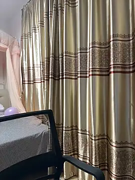 A-ZJunn online show from 04.30.26