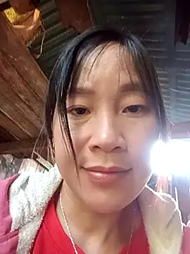 Snapshot of Change-gee chatting on 12.01.25 Change-gee online show from 12.01.25