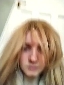 Amy01112 online show from 12.22.25