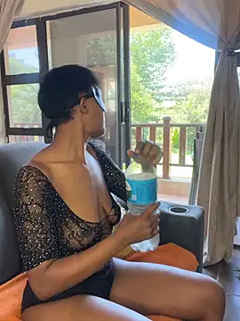 Fancy Face28 online show from 02.12.26