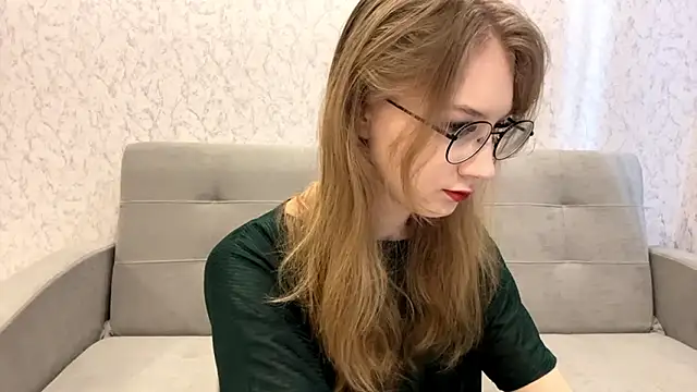 Snapshot of MargyDejong chatting on 03.15.26 MargyDejong online show from 03.15.26