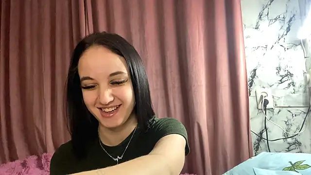 StacyHoyles online show from 12.16.25