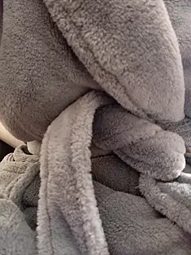 gatitachula93 online show from 04.16.26