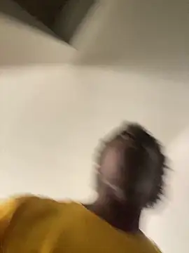 Snapshot of JaHavin- chatting on 04.15.26 JaHavin- online show from 04.15.26