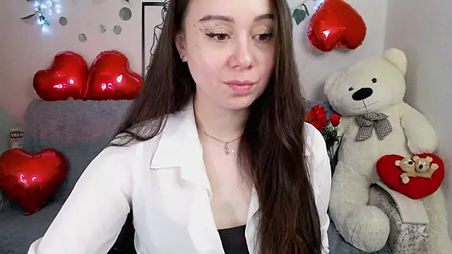 Snapshot of AlinaEleven chatting on 05.03.26 AlinaEleven online show from 05.03.26