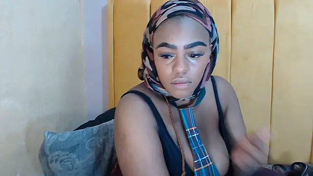 Snapshot of SexyHarleyBlack chatting on 06.15.26 SexyHarleyBlack online show from 06.15.26