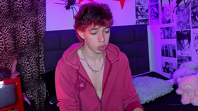 Otter Starr online show from 12.04.25