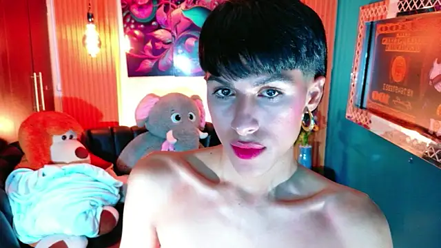 Snapshot of StormLuxX chatting on 05.03.26 StormLuxX online show from 05.03.26