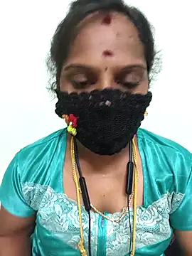 Snapshot of Tamil_Pallavi chatting on 04.29.26 Tamil Pallavi online show from 04.29.26