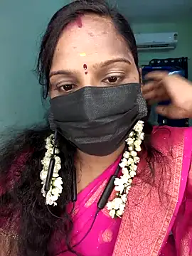 Snapshot of Tamil_Pallavi chatting on 05.07.26 Tamil Pallavi online show from 05.07.26
