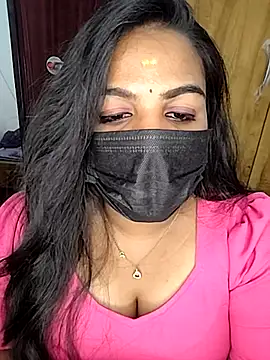 Snapshot of Tamil_Shara chatting on 04.19.26 Tamil Shara online show from 04.19.26
