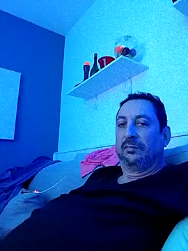 Snapshot of FocussedFreckle chatting on 12.03.25 FocussedFreckle online show from 12.03.25