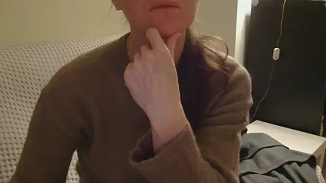 Snapshot of AuroraAG chatting on 02.05.26 AuroraAG online show from 02.05.26