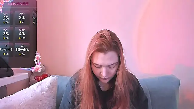 Snapshot of Ungoliant_Kiss chatting on 01.10.26 Ungoliant Kiss online show from 01.10.26