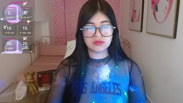 Nina harpper  online show from 03.17.26