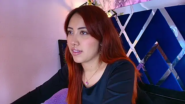 Snapshot of Saelivrae chatting on 05.13.26 Saelivrae online show from 05.13.26