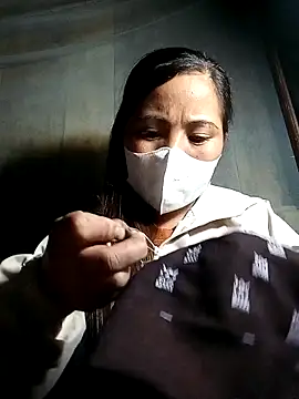 felicity chloe online show from 03.04.26