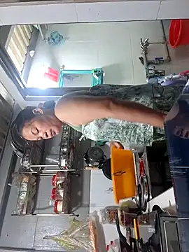 felicity chloe online show from 04.07.26