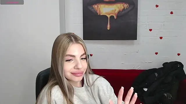 Snapshot of EsterNoir chatting on 12.02.25 EsterNoir online show from 12.02.25