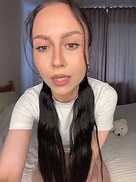 MonicaMercer online show from 04.07.26