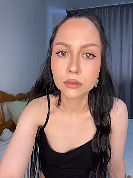 MonicaMercer online show from 04.08.26