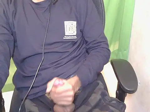 Snapshot of Michal_Fransis chatting on 02.07.26 Michal Fransis online show from 02.07.26