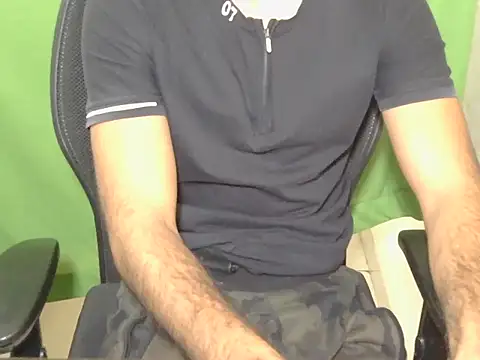 Snapshot of Michal_Fransis chatting on 02.26.26 Michal Fransis online show from 02.26.26