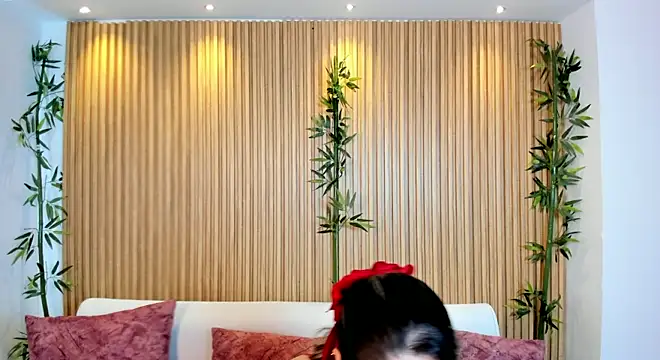 TiffanyHoustton online show from 05.25.26