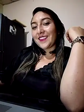 Valeria montana  online show from 04.06.26