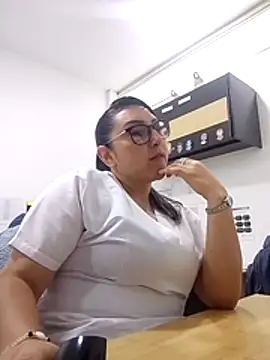Valeria montana  online show from 04.21.26