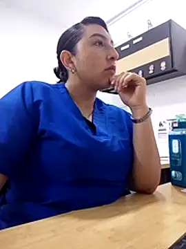 Valeria montana  online show from 04.30.26