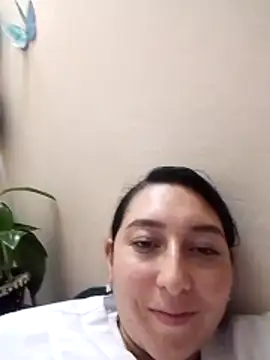 Valeria montana  online show from 06.04.26