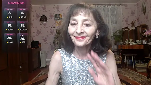 Snapshot of Angelina-Missteria chatting on 12.20.25 Angelina-Missteria online show from 12.20.25