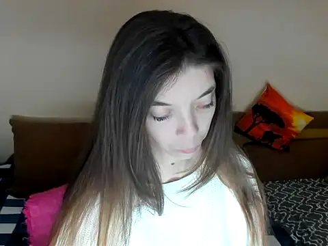 Snapshot of LikaAliston chatting on 02.14.26 LikaAliston online show from 02.14.26