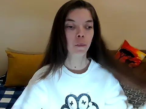 Snapshot of LikaAliston chatting on 02.26.26 LikaAliston online show from 02.26.26