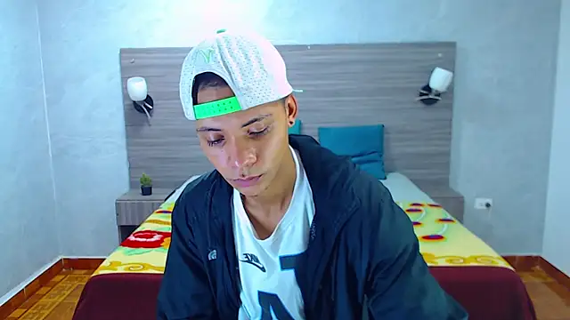 Axel Marcu online show from 12.20.25