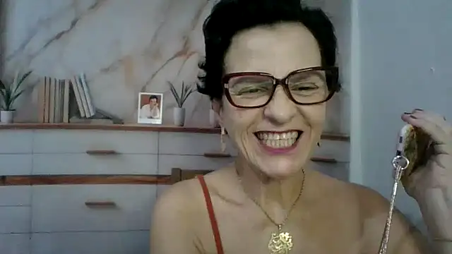 Snapshot of Luna-Hot0802 chatting on 03.26.26 Luna-Hot0802 online show from 03.26.26