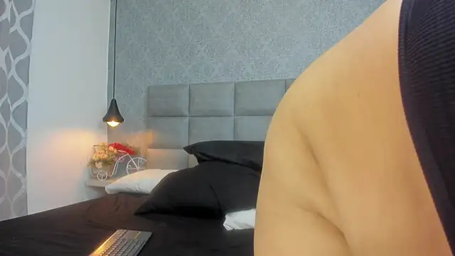 emilyy r online show from 02.26.26