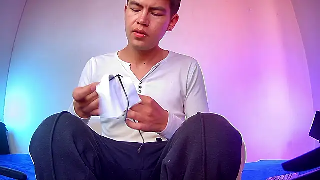 nicolatinboy online show from 03.20.26