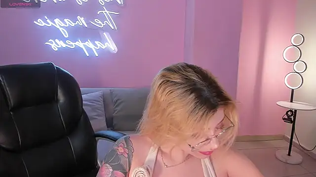 MadisonKane online show from 03.23.26