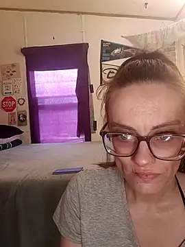 snowbird1117 online show from 04.12.26